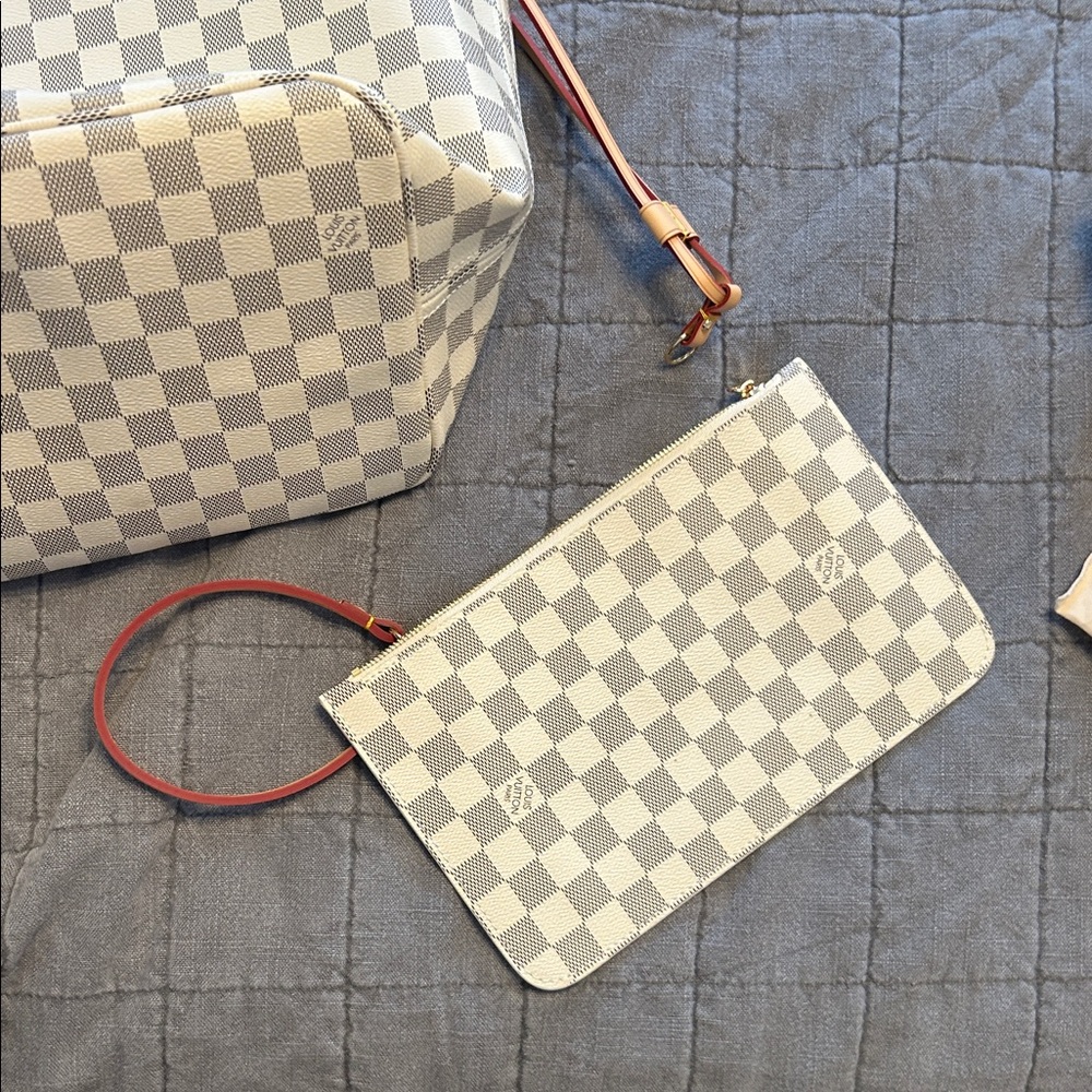 Designer Checkered Tote Bag - Cream and Tan - Picture 3 of 4